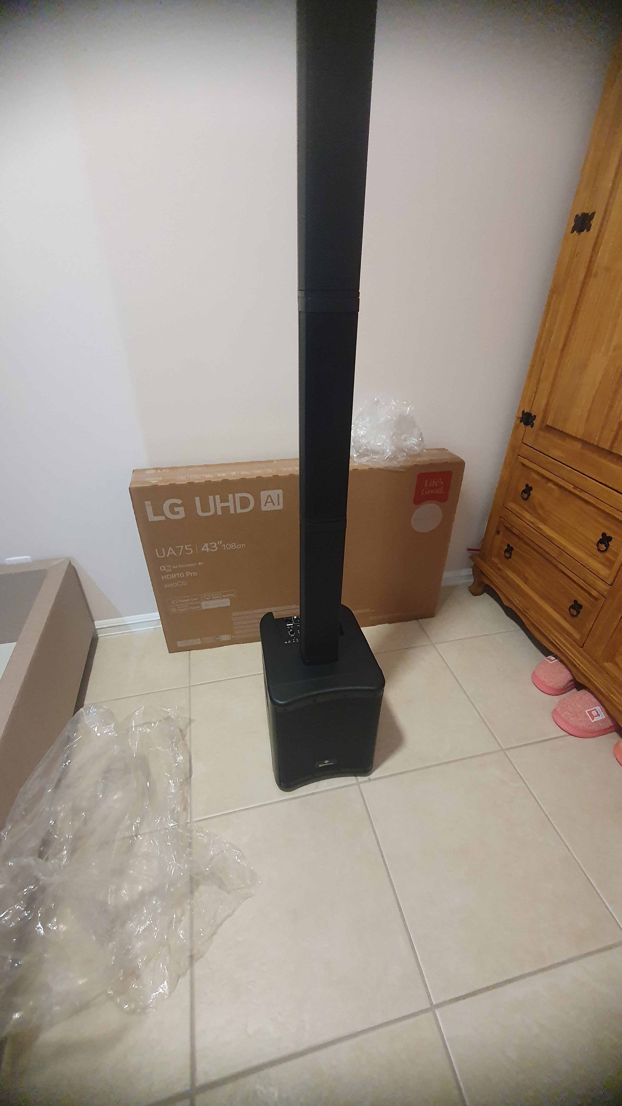 Caixa de Som 350 Watts Tipo Torre Wandman 1400